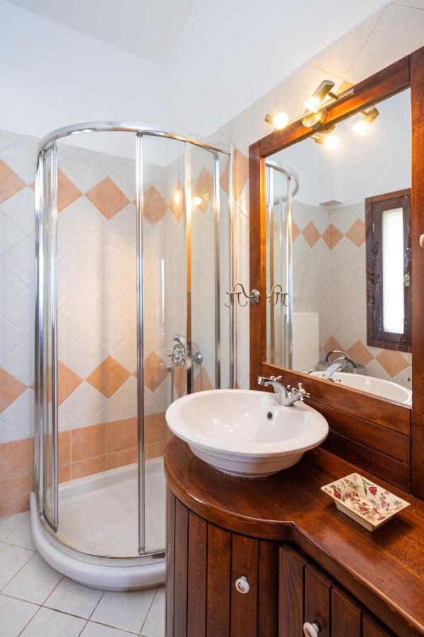 Maisonette In Roussa Ekklisia 锡蒂亚 外观 照片